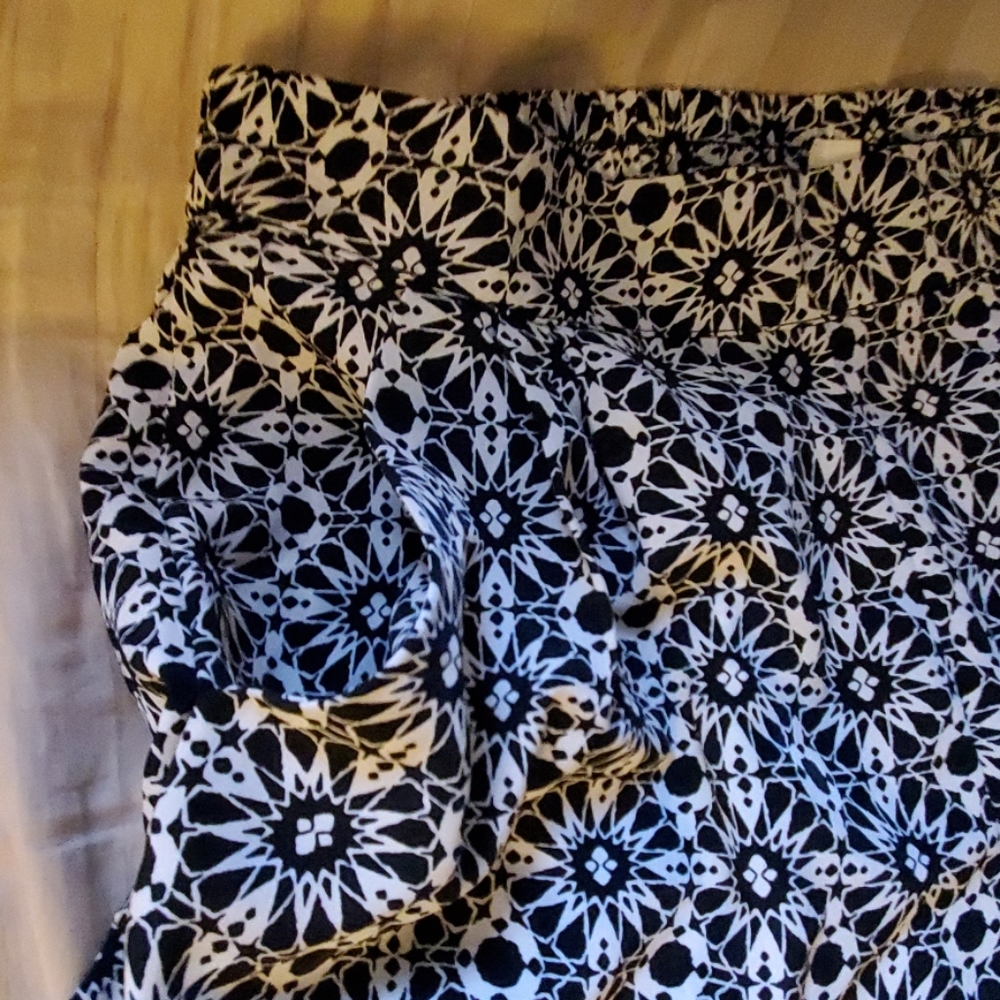Shorts - Picture 2 of 2